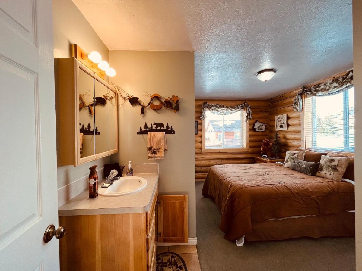 Gone Fish Inn - Sleeps 15, 4 Bedrooms, Loft, 6 Baths Island Park Exterior foto